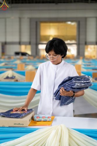 ภาพ No.60953:V.37 ยิ่งกว่าดี เพื่อ 80 ปีของพ่อ ภาพการเตรียมงานของหน่วยงานต่างๆ เพื่อพิธีฉลองอายุวัฒนมงคล 80 ปี หลวงพ่อธัมมชโย และรับถวายมหาสังฆทาน 10,000 กว่าวัดทั่วประเทศ ในวันคุ้มครองโลก วันจันทร์ที่ 22 เมษายน พ.ศ. 2567