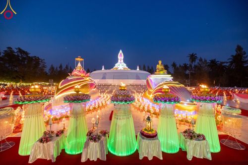ภาพ No.109696:พิธีจุดประทีปถวายเป็นพุทธบูชา และบูชาธรรมมหาปูชนียาจารย์ วันที่ 10 มกราคม พ.ศ. 2567 ณ อนุสรณ์สถานคลองบางนางแท่น อ.สามพราน จ.นครปฐม