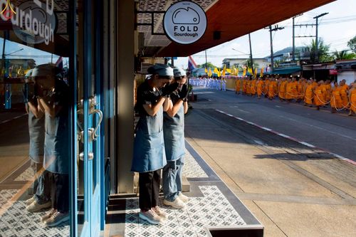 ภาพ No.248841:วันที่ 20 กันยายน พ.ศ. 2568 พิธีอัญเชิญรูปหล่อหลวงปู่วัดปากน้ำ ภาษีเจริญ จากวัดมงคลนิมิตร พระอารามหลวง เพื่อประดิษฐาน ณ วิหารพระมงคลเทพมุนี (สด จนฺทสโร)  ศูนย์ปฏิบัติธรรมภูเก็ต จ.ภูเก็ต