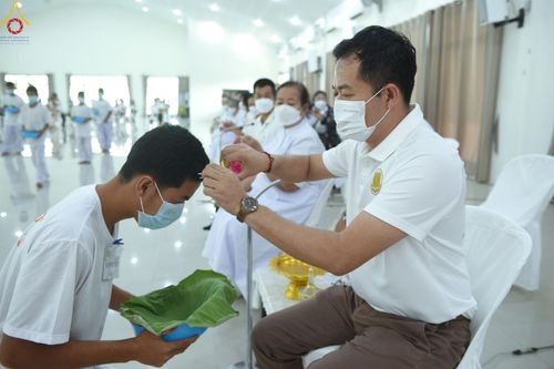 ภาพ No.78683:พิธีตัดปอยผม ปลงผม นาคธรรมทายาท ในโครงการบรรพชาฟื้นฟูพระพุทธศาสนาทั่วไทย ณ ศูนย์ปฎิบัติธรรมสระบุรี ต.นายาว อ.พระพุทธบาท จ.สระบุรี  วันที่ 29 มีนาคม พ.ศ.2566