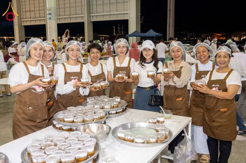 ภาพ No.305488:วันที่ 29 มกราคม พ.ศ. 2569 พิธีถวายภัตตาหารเป็นสังฆทาน แด่พระธรรมยาตรา ณ วัดพระธรรมกาย  จังหวัดปทุมธานี ในโครงการธรรมยาตรา กตัญญูบูชา มหาปูชนียาจารย์ พระมงคลเทพมุนี(สด จนฺทสโร) พระผู้ปราบมาร อนุสรณ์สถาน 7 แห่ง ปีที่ 14