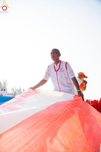 ภาพ No.109970:V.8 พลังทีม การเตรียมงาน เก็บงาน การรับบุญของเจ้าหน้าที่หน่วยงานต่างๆ เพื่อโครงการธรรมยาตรา กตัญญูบูชามหาปูชนียาจารย์ พระมงคลเทพมุนี (สด จนฺทสโร) พระผู้ปราบมาร อนุสรณ์สถาน 7 แห่ง ปีที่ 12 ระหว่างวันที่ 2 - 31 มกราคม พ.ศ.2567