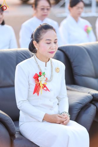 ภาพ No.180396:พิธีตักบาตรพระ ๑,๐๐๐ รูป ฉลองเมืองลำปาง ๑,๓๔๔ ปี วันเสาร์ที่ ๗ ธันวาคม พ.ศ. ๒๕๖๗ ณ ลานพระบรมราชานุสาวรีย์ พระนเรศวรมหาราช อ.เกาะคา จ.ลำปาง