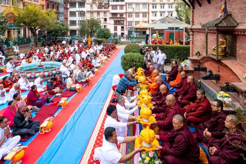 ภาพ No.209747:วันที่ 28 กุมภาพันธ์ พ.ศ.2568 พิธีเปิดโครงการบวชสามเณร พิธีถวายไทยธรรม พิธีขอขมามอบผ้าไตร  ณ เมืองปาตัน ประเทศเนปาล