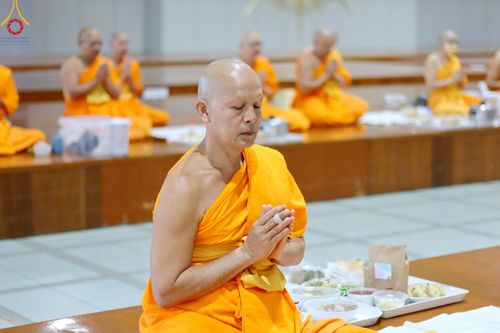 ภาพ No.213247:วันศุกร์ที่ 28 มีนาคม พ.ศ. 2568 (วันพระ แรม 15 ค่ำ เดือน 4) พิธีบุพเปตพลี ครั้งที่ 161 ร่วมอุทิศบุญแด่หมู่ญาติที่ล่วงลับไปแล้ว และสืบทอดอายุพระพุทธศาสนา ณ หอฉันคุณยายอาจารย์ฯ วัดพระธรรมกาย