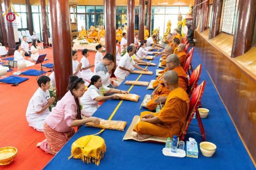 ภาพ No.161301:พิธีบำเพ็ญกุศลอุทิศถวายแด่ พระเดชพระคุณพระพรหมโมลี (อดีตเจ้าคณะจังหวัดสิงห์บุรี) , อดีตเจ้าอาวาสทุกรูป และ พิธีทอดผ้าป่าบำรุงวัด บำรุงโรงเรียน  ณ วัดกลางธนรินทร์ ต.บ้านแป้ง อ.พรหมบุรี จ.สิงห์บุรี วันเสาร์ที่ 5 ตุลาคม พ.ศ. 2567