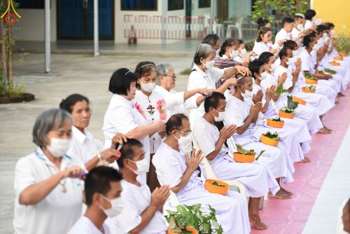พิธีตัดปอยผมและปลงผมธรรมทายาท โครงการอุปสมบทบูชาธรรมมหาปูชนียาจารย์ พ.ศ. 2566 ณ ศูนย์อบรมจังหวัดสระบุรี วันเสาร์ที่ 2 ธันวาคม พ.ศ. 2566