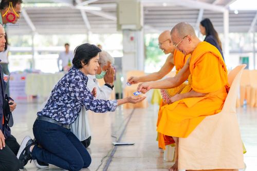 ภาพ No.193478:วัดพระธรรมกาย และ มูลนิธิธรรมกาย มอบของขวัญสนับสนุนงานวันเด็ก วันที่ 8 มกราคม พ.ศ. 2568 ณ อาคารโถงช้างฯ วัดพระธรรมกาย อ.คลองหลวง จ.ปทุมธานี