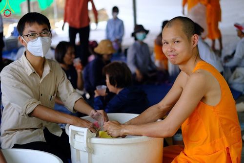 ภาพ No.127428:V.31 ทุ่มเทเพื่อบางกล่ำ การเตรียมงานของเจ้าหน้าที่หน่วยงานต่างๆ  เพื่องานธรรมยาตราอัญเชิญพระบรมสารีริกธาตุ ประดิษฐาน ณ มหารัตนเจดีย์สิริปทุมสวรรค์ (เจดีย์อริยพุทธะ 5 พระองค์) ณ ศูนย์ปฏิบัติธรรมภาคใต้ อ.บางกล่ำ จ.สงขลา ระหว่างวันที่ 9-10 มีนาคม พ.ศ. 2567