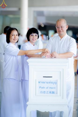 ภาพ No.177349:พิธีถวายภัตตาหารเมนูสวรรค์ และพิธีบุพเปตพลี ครั้งที่ 158 ร่วมอุทิศบุญแด่หมู่ญาติที่ล่วงลับไปแล้ว และสืบทอดอายุพระพุทธศาสนา ณ วัดพระธรรมกาย วันที่ 30 พฤศจิกายน พ.ศ.2567 (วันพระ แรม 15 ค่ำ เดือน 12)