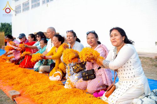 ภาพ No.212879:วันที่ 14 - 15 มีนาคม พ.ศ. 2568 คณะสงฆ์และสามเณรเดินธรรมยาตรา ในโครงการบวชสามเณรเนปาล 500 รูป ไปยังสถานที่รอบมายาเทวีและลุมพินีเกรด ณ ลุมพินี ประเทศเนปาล