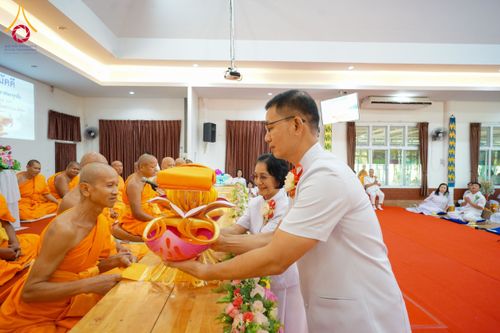 ภาพ No.168944:พิธีทอดกฐินสามัคคีซื้อที่ดินและสร้างเสนาสนะทุกสิ่ง ณ ศูนย์ปฏิบัติธรรมลำปาง อ.เมืองลำปาง จ.ลำปาง วันพุธที่ 23 ตุลาคม พ.ศ. 2567