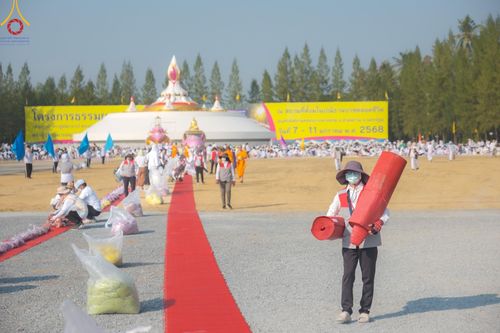 ภาพ No.202945:V.51 สารพัดV สารพัดดี ที่คลองบางนางแท่น ในโครงการธรรมยาตรา กตัญญูบูชา มหาปูชนียาจารย์ พระมงคลเทพมุนี(สด จนฺทสโร) พระผู้ปราบมาร อนุสรณ์สถาน 7 แห่ง ปีที่ 13 ระหว่างวันที่ 2-31 มกราคม พ.ศ. 2568