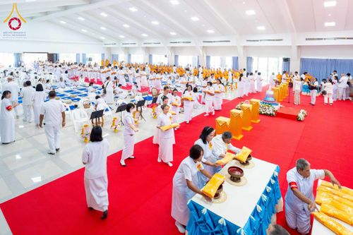 ภาพ No.274921:วันอาทิตย์ที่ 30 พฤศจิกายน พ.ศ. 2568 พิธีทอดผ้าป่า "สร้างองค์พระเจดีย์เพื่อสร้างสันติภาพโลก" ณ ศูนย์ปฏิบัติธรรมระยอง (บ้านช่องลม)