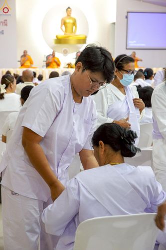 ภาพ No.248201:วันที่ 26-28 กันยายน พ.ศ. 2568 โครงการอบรมอุบาสกแก้ว อุบาสิกาแก้ว รุ่นที่ 3 ผู้แทนทอดกฐินสามัคคีทั่วไทย 30,000 วัด บูชาธรรม 81 ปี หลวงพ่อธัมมชโย ณ ธุดงคสถานสุราษฎร์ธานี