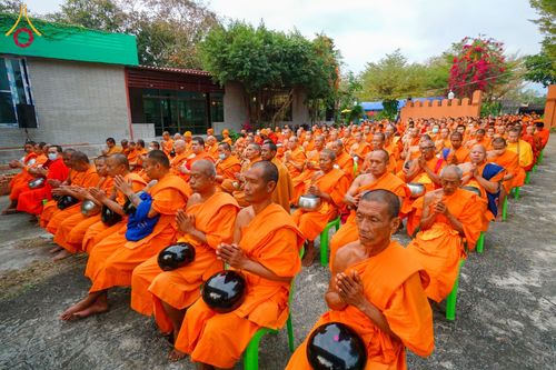 ภาพ No.206740:พิธีตักบาตรพระ 1,000 รูป ปืที่ 7 วันอาทิตย์ที่ 9 กุมภาพันธ์ พ.ศ. 2568 ณ วัดห้วยตองสัก อำเภอจอมทอง จังหวัดเชียงใหม่