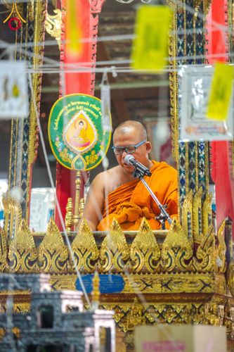 ภาพ No.169987:พิธีทอดกฐิน ณ วัดเขาสมอระบัง จ.เพชรบุรี ในโครงการกฐินสามัคคีทั่วไทย 30,000 วัด บูชาธรรม 80 ปี หลวงพ่อธัมมชโย โดยคณะศิษยานุศิษย์วัดพระธรรมกาย วันที่ 26 ตุลาคม พ.ศ. 2567