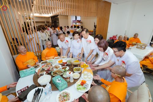 ภาพ No.184536:ปฐมกฐิน วัดพระธรรมกายนางาโน่ ประเทศญี่ปุ่น สร้างห้องครัวมหาทานบารมีและหอฉัน บูชาธรรม 80 ปีหลวงพ่อธัมมชโย วันที่ 13 พฤศจิกายน พ.ศ. 2567