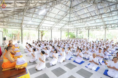 ภาพ No.154981:โครงการอุบาสกแก้ว อุบาสิกาแก้ว รุ่นที่ 2 ตัวแทนทอดกฐินสามัคคีทั่วไทย 30,000 วัด บูชาธรรม 80 ปี หลวงพ่อธัมมชโย จังหวัดบุรีรัมย์ ระหว่างวันที่ 13-15 กันยายน พ.ศ. 2567