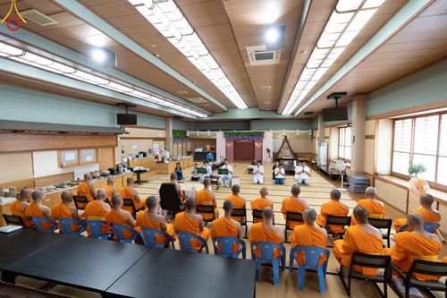 ภาพ No.148864:พิธีวางดวงแก้ว และโปรยรัตนชาติ  สถาปนาหมู่บ้านปฏิบัติธรรม และพิธีถวายภัตตาหารเพลแด่พระบวชใหม่ วัดป่าธรรมกายนานาชาติโทชิหงิ ประเทศญี่ปุ่น วันที่ 13 สิงหาคม พ.ศ. 2567