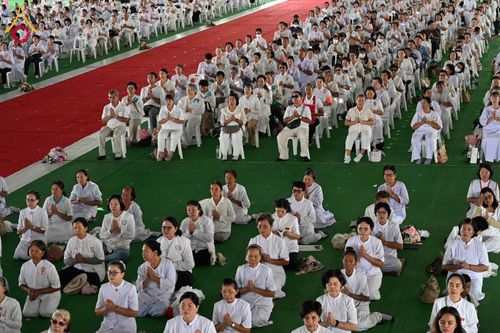 ภาพ No.162015:พิธีทอดผ้าป่า ในวันออกพรรษา ณ พุทธอุทยานนานาชาติ จังหวัดหนองคาย วันพฤหัสบดีที่ 17 ตุลาคม พ.ศ. 2567