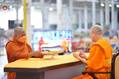 ภาพ No.127047:พิธีมอบใบประกาศเกียรติคุณองค์กรนานาชาติ และหน่วยงานที่ชักชวนคนร่วมโครงการนั่งสมาธิเพื่อสันติภาพโลกมากที่สุด วันอาทิตย์ที่ 1 มีนาคม พ.ศ. 2567 ณ สภาธรรมกายสากล วัดพระธรรมกาย