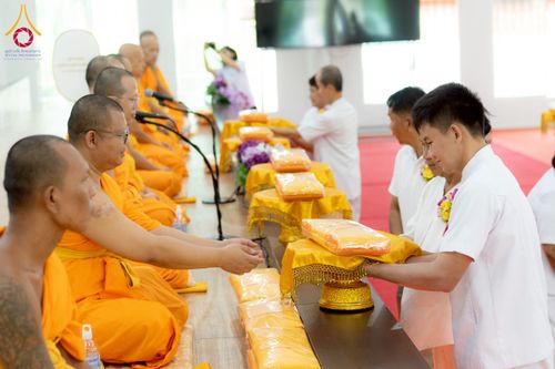 ภาพ No.238528:วันอาทิตย์ที่ 17 สิงหาคม พ.ศ. 2568 พิธีทอดผ้าป่าบำรุงศูนย์อบรมเยาวชนนครปฐม ครบรอบ 14 ปี และพิธีปลูกต้นไม้รอบสระเศรษฐี ณ ศูนย์อบรมเยาวชนนครปฐม