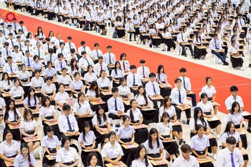 ภาพ No.273274:วันที่ 23 พฤศจิกายน พ.ศ. 2568 การสอบตอบปัญหาธรรมะ ทางก้าวหน้า "ระดับอุดมศึกษา" ณ ห้องแก้วสารพัดนึก 1 สภาธรรมกายสากล วัดพระธรรมกาย จ.ปทุมธานี