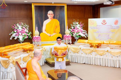 ภาพ No.145895:พิธีเจริญพระพุทธมนต์และมอบผ้าไตร โครงการปฐมอุปสมบทสมโภช วัดพระธรรมกายโทชิหงิ ประเทศญี่ปุ่น บูชาธรรมหลวงพ่อธัมมชโย เนื่องในโอกาสเจริญอายุวัฒนมงคล 80 ปี (22 เมษายน พ.ศ.2567) วันพฤหัสบดีที่ 25 กรกฎาคม พ.ศ. 2567 ณ อาศรมบัณฑิต วัดพระธรรมกาย จัดโดย คณะศิษยานุศ