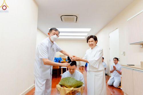 ภาพ No.223126:วันที่ 2 -10 พฤษภาคม พ.ศ. 2568 พิธีตัดปอยผม ปลงผม พิธีขอขมาลาอุปสมบทอุทิศชีวิต ของอุบาสก พิสิทธิ์ หมื่นแกล้ว  ณ วัดพระธรรมกาย