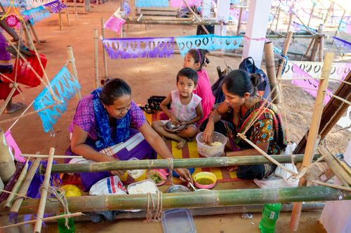 ภาพ No.98585:พิธีทอดกฐินสมทบวัดกัลยาณมิตรต่างประเทศ ณ วัดราชบัณนะวิหาร เมืองรังกามาติ ประเทศบังกลาเทศ วันศุกร์ที่ 24 พฤศจิกายน พ.ศ. 2566