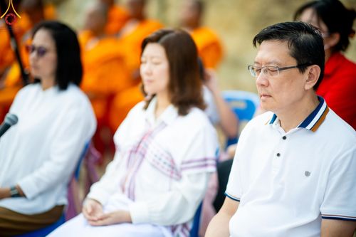 ภาพ No.139321:Photo Story  มหัศจรรย์วัดดงดินแดง Episode 7 พระภิกษุ-สามเณร ในโครงการบรรพชาอุปสมบทหมู่  กว่า 500 รูป ศีลจาริณีและสาธุชนกว่า 500 คน ร่วมพิธีบูชาข้าวพระ วัดดงดินแดง ต.ม่อนจอง อ.อมก๋อย จ.เชียงใหม่ วันอาทิตย์ที่ 7 เมษายน พ.ศ.2567