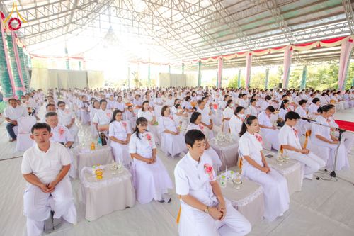 ภาพ No.175095:พิธีทอดกฐินสถาปนา แผ่นสิริฉะทะนะรัสมี(หลังคา) อาคาร 80 ปี หลวงพ่อธัมมชโย ณ ศูนย์ปฏิบัติธรรมวิหารแดง จ.สระบุรี วันเสาร์ที่ 9 พฤศจิกายน พ.ศ. 2567