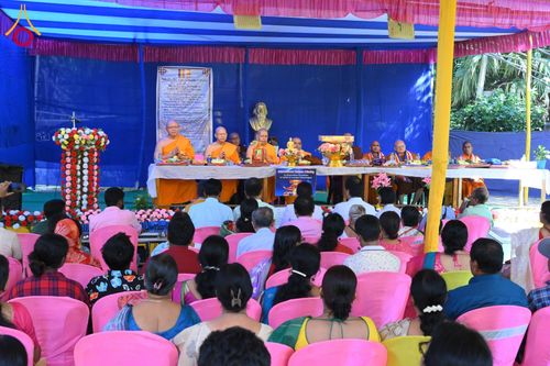 ภาพ No.179394:พิธีทอดกฐินสมทบ ณ วัดสันตินิเกตัน (Santiniketan Temple) เมืองกัลกัตตา ประเทศอินเดีย วันที่ 9 พฤศจิกายน พ.ศ. 2567 เพื่อสร้างโรงพยาบาลสำหรับชุมชน Santiniketan Ambedga Buddhist welfare mission