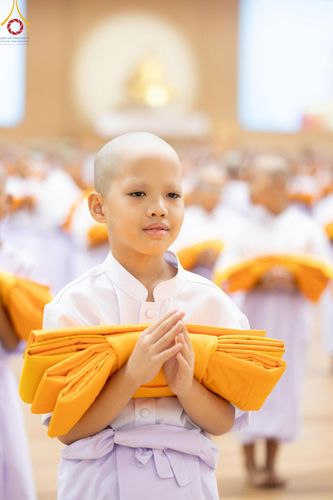 ภาพ No.215749:วันเสาร์ที่ 5 เมษายน พ.ศ. 2568 พิธีขอบรรพชา พิธีขอสรณคมน์และศีล  พิธีขอนิสสัย พิธีถวายบาตร ในโครงการบรรพชาสามเณรฟื้นฟูพระพุทธศาสนาทั่วไทย , โครงการหน่อแก้วเปรียญธรรม รุ่นที่ 13 ,  โครงการสามเณรยุวธรรมทายาท รุ่นที่ 33 , โครงการสามเณรมัชฌิมธรรมทายาท รุ่นที