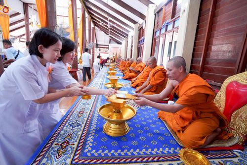 ภาพ No.253170:วันที่ 12 ตุลาคม พ.ศ. 2568 พิธีทอดกฐินสามัคคีทั่วไทย 30,000 วัด โดยคณะศิษยานุศิษย์ บูชาธรรม 81 ปี หลวงพ่อธัมมชโย ณ วัดโพธิ์  ต.โรงช้าง อ.มหาราช  จ.พระนครศรีอยุธยา