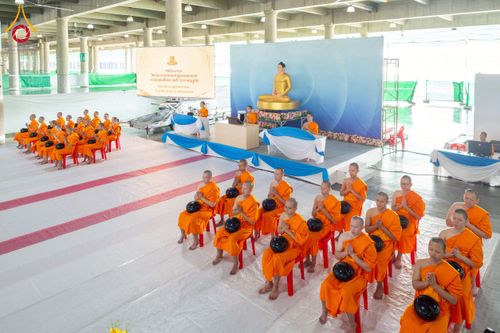 ภาพ No.229403:วันเสาร์ที่ 21 มิถุนายน พ.ศ. 2568 พิธีตักบาตรโครงการอุปสมบทหมู่ธรรมทายาท ระดับอุดมศึกษา รุ่นที่ 52 ภาคฤดูฝน ณ มหาวิหารคด คอร์ 9 วัดพระธรรมกาย