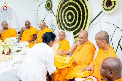 ภาพ No.175762:พิธีทอดผ้าป่าสมทบกฐิน ณ วัดอนุรุทธะอารนา เมืองมาตะเล ศรีลังกา โดยมูลนิธิธรรมกาย ในนามหลวงพ่อธัมมชโย วันที่ 7 พฤศจิกายน พ.ศ. 2567