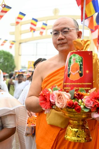 ภาพ No.263485:วันที่ 18 ตุลาคม พ.ศ. 2568 พิธีแห่กฐิน และกฐินสมทบหลวงพ่อ ธัมมชโย  ถวายแด่ วัดพุทธภูมิ เมืองโภปาล รัฐมัธยประเทศ ประเทศอินเดีย 