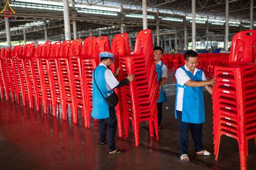 ภาพ No.60808:V.37 ยิ่งกว่าดี เพื่อ 80 ปีของพ่อ ภาพการเตรียมงานของหน่วยงานต่างๆ เพื่อพิธีฉลองอายุวัฒนมงคล 80 ปี หลวงพ่อธัมมชโย และรับถวายมหาสังฆทาน 10,000 กว่าวัดทั่วประเทศ ในวันคุ้มครองโลก วันจันทร์ที่ 22 เมษายน พ.ศ. 2567