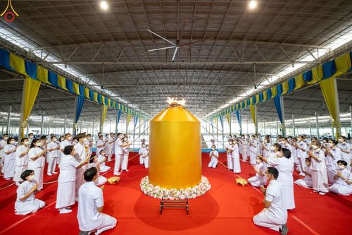 ภาพ No.90474:พิธีปฏิบัติธรรม และพิธีจุดเทียนใจ ไฟนิรันดร์ อนันตชัย วันอาทิตย์ที่ 15 ตุลาคม พ.ศ. 2566 ณ สภาธรรมกายสากล วัดพระธรรมกาย