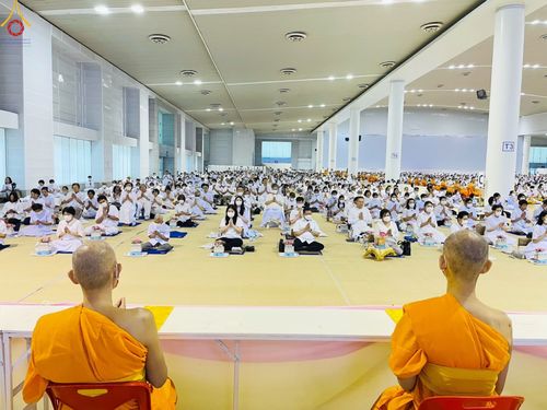 ภาพ No.85747:พิธีถวายคิลานเภสัชและอุปกรณ์การแพทย์ บูชาธรรมเนื่องในวันธรรมชัย วันที่ 19 สิงหาคม พ.ศ. 2566 ณ ห้องแก้วสารพัดนึก วัดพระธรรมกาย