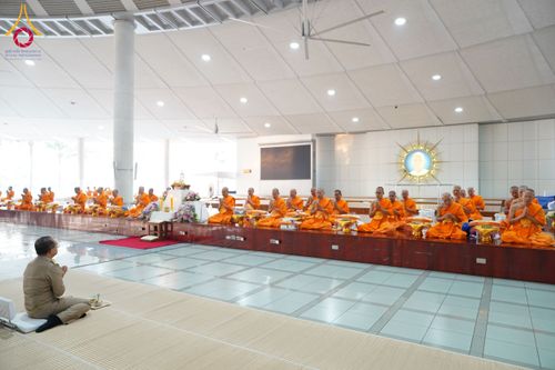 ภาพ No.201904:ผู้ว่าปทุมฯ มอบแนวทางการขับเคลื่อนพัฒนาจังหวัดฯ แก่หัวหน้าส่วนราชการ ผู้บริหารท้องถิ่น กำนัน ผู้ใหญ่บ้าน อ.คลองหลวง วันอังคารที่ 21 มกราคม พ.ศ. 2568