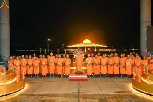 ภาพ No.170407:พิธีฉลองชัยสวดมนต์บทธัมมจักกัปปวัตตนสูตร ครบ 6,881,000,000 จบ ณ มหารัตนวิหารคด วัดพระธรรมกาย วันศุกร์ที่ 15 พฤศจิกายน พ.ศ. 2567 (วันเพ็ญ 15 ค่ำ เดือน 12)