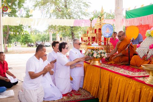 ภาพ No.172724:พิธีทอดกฐิน ณ วัดบ้านขาม อ.หนองแซง จ.สระบุรี ในโครงการกฐินสามัคคีทั่วไทย 30,000 วัด บูชาธรรม 80 ปี หลวงพ่อธัมมชโย โดยคณะศิษยานุศิษย์วัดพระธรรมกาย วันที่ 27 ตุลาคม พ.ศ. 2567