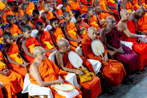 ภาพ No.226233:วันที่ 7-10 พฤษภาคม พ.ศ. 2568 โครงการเดินธรรมยาตรา สยาม-ลังกา ธรรมยาตรา ฉลองเทศกาลวิสาขบูชาแห่งชาติ ศรีลังกา บูชาธรรม 81 ปี หลวงพ่อธัมมชโย เมืองนูวราอิลิยา ประเทศศรีลังกา