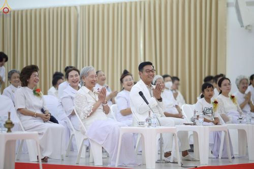 ภาพ No.258588:วันที่ 19 ตุลาคม พ.ศ. 2568 พิธีทอดกฐินสามัคคีทั่วไทย 30,000 วัด โดยคณะศิษยานุศิษย์ บูชาธรรม 81 ปี หลวงพ่อธัมมชโย ณ ศูนย์ปฎิบัติธรรมน้ำใสใจสว่าง  เขตบางกอกน้อย กรุงเทพมหานคร