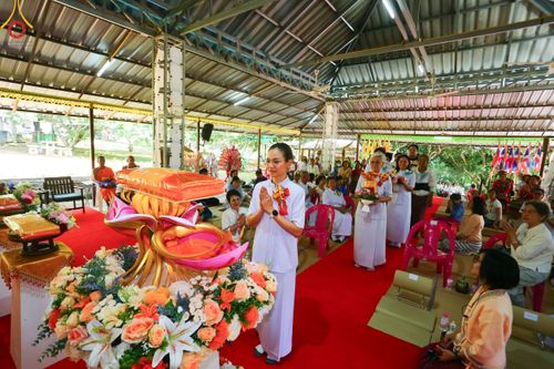 ภาพ No.97927:พิธีทอดกฐินสามัคคีทั่วไทย 5,000 วัด ณ ศูนย์ปฎิบัติธรรมแม่สรวย จ.เชียงราย วันที่ 19 พฤศจิกายน พ.ศ. 2566