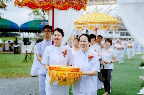 ภาพ No.266807:วันที่ 5 พฤศจิกายน พ.ศ. 2568 พิธีทอดกฐิน ณ อนุสรณ์สถานพระมงคลเทพมุนี  (สด จนฺทสโร) ผู้ค้นพบวิชชาธรรมกาย สถานที่ตั้งมโนปณิธานบวชตลอดชีวิต คลองบางนางแท่น ต.หอมเกร็ด อ.สามพราน จ.นครปฐม