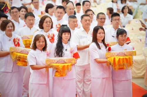 ภาพ No.173758:พิธีทอดกฐิน ศูนย์ปฏิบัติธรรม "ธรรมโยธิน" วัดแก้วธรรมชัยมาเลเซีย วันที่ 27 ตุลาคม พ.ศ. 2567